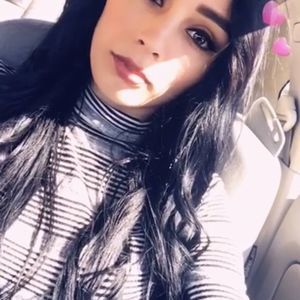 Meet your Posher, Monikka